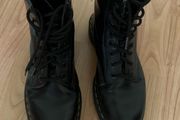 Dr Martins