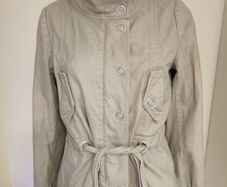 Lovely beige H&M jacket size UK10 EU38 Postage included