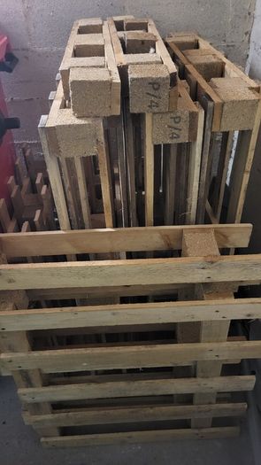 Small bundle of wooden pallets for free