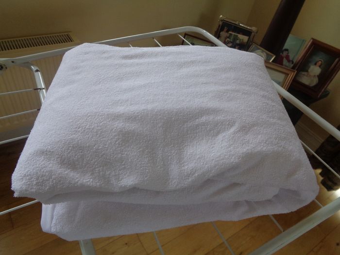 Terry Towelling Water-Proof Mattress Protector  for Sale