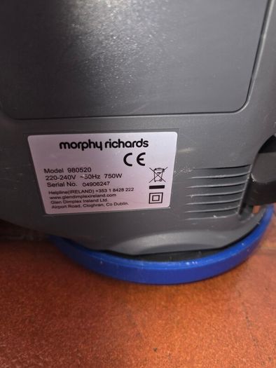 Vacuum Cleaner 750W