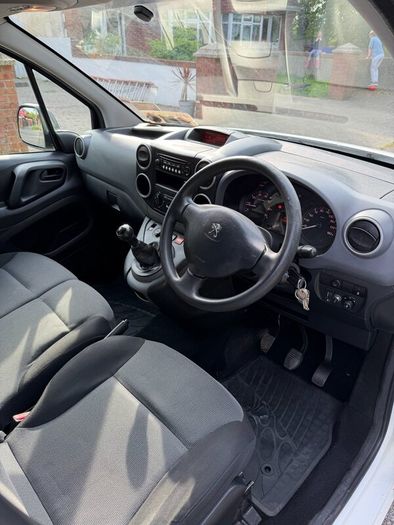 Peugeot Partner 3 Seater