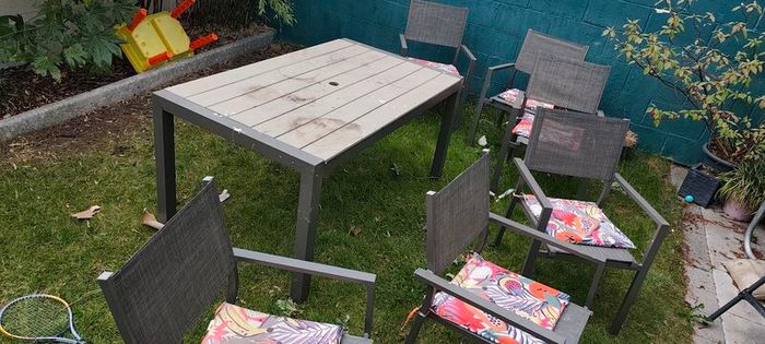 garden table and chairs - FREE to a good home