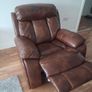 leather recliner chair Image 5