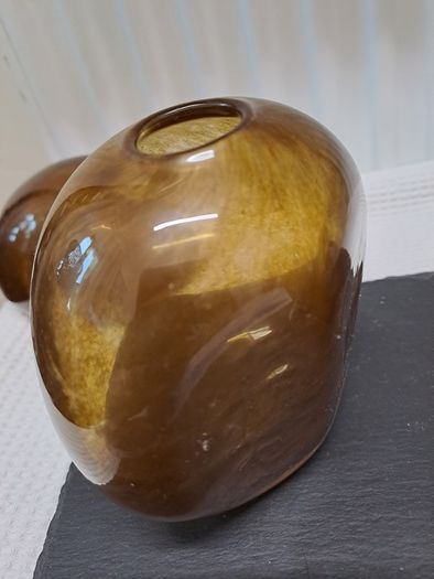 3 amber Glass vases