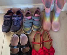 Girls shoe bundle size 1-32/33