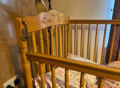 solid wood mamas and papas cot