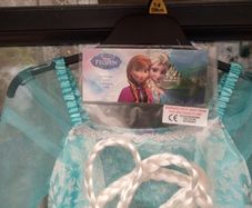 Frozen Elsa costume age 7-8