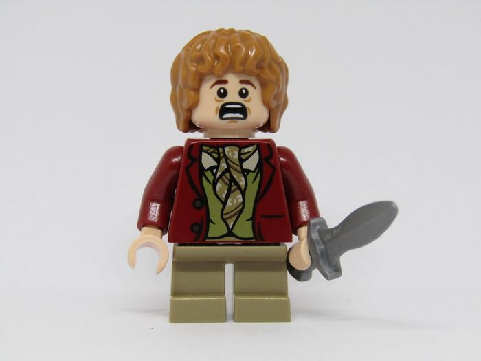 LEGO Bilbo Baggins Dark Red Coat The Hobbit Minifigure Brand New From Set Never Displayed