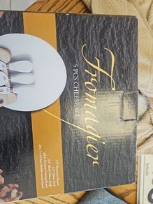 5 pcs cheese set.