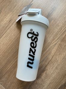 Nuzest Blender Bottle Protein Drink Bottle