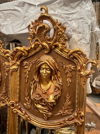 tall lady face mirror