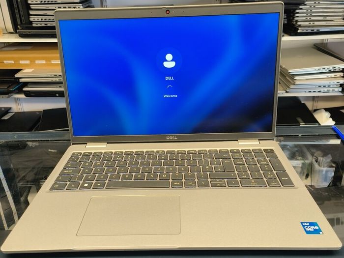 Dell Latitude 5520 (11th Gen) Intel i5 1145G7 2.60GHz 8GB RAM 256GB SSD 15.6" Windows 11 Pro (SALE PRICE)