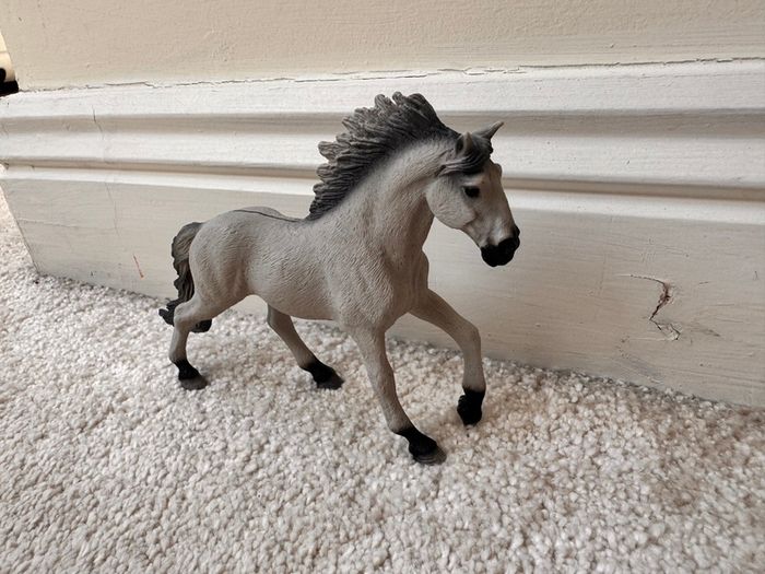 Schleich Farm World Sorraia Mustang Stallion Retired Horse Used Please see photos