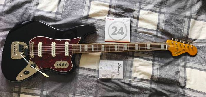 Squier Bass VI