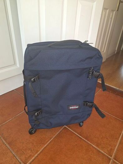 Cabin suitcase