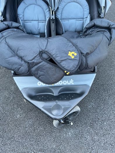 Out n About Nipper Double V4 Excellent Condition