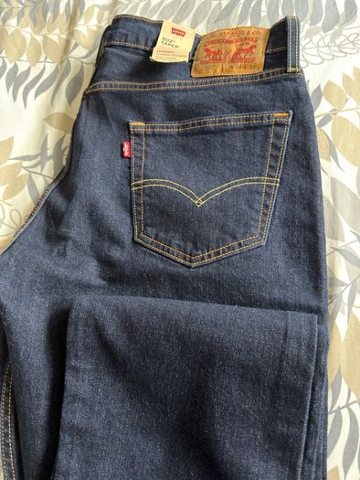 Levis 502 Jeans
