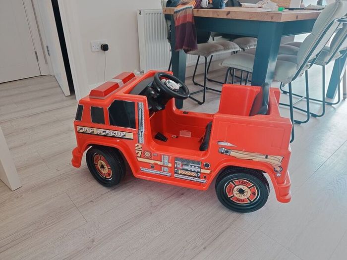 fire truck sit-in electric car