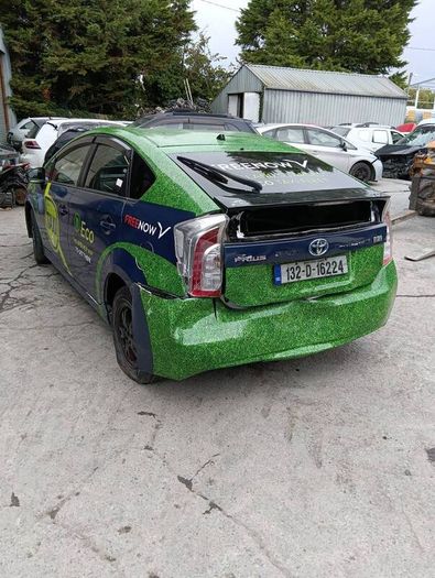 Breaking Toyota Prius 2013 hybrid