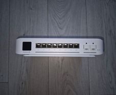 Unifi Enperprise 8 PoE Switch