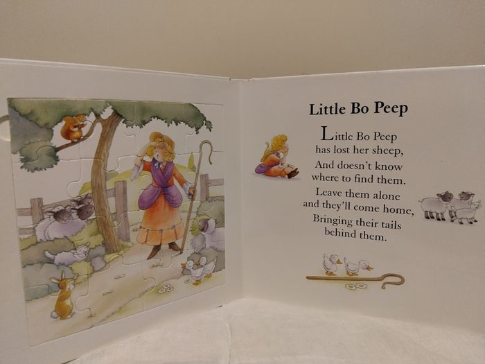 Nursery Rhyme Jigsaws: Humpty Dumpty and Friends, jigsaw puzzle book
