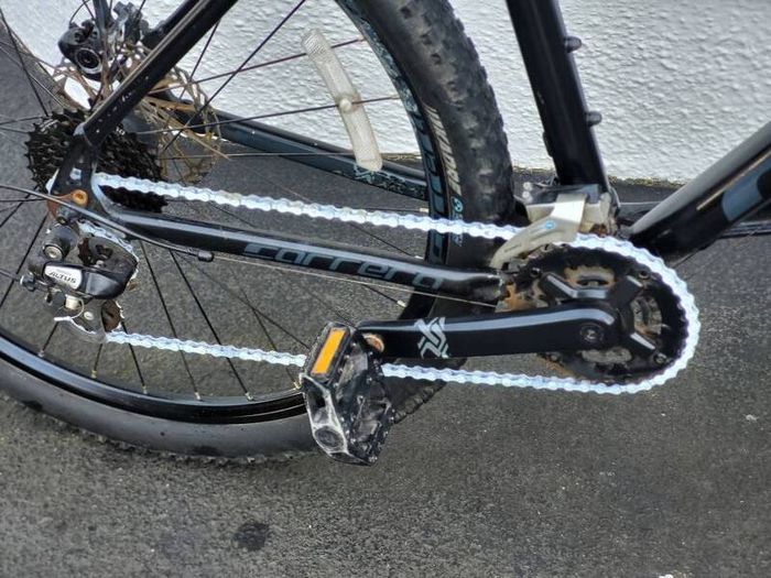 Carerra Vengance 27.5 Wheels Disc Brakes