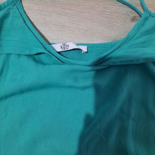 girls m&s  top size 9-10 years
