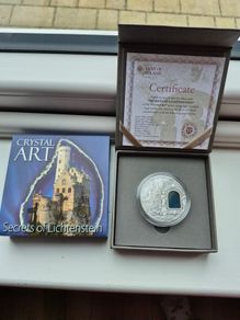Niue SECRETS OF LICHTENSTEIN Crystal Art Castle Schloss Silver Coin 2 Oz