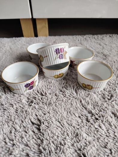 Vintage Royal Worcester Evesham ramekins