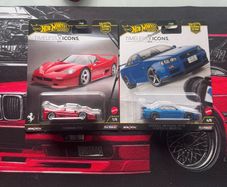 Hot wheels skyline and Ferrari