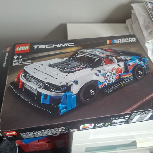 lego technic nascar 9+