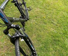 Hybrid Bike Carrera