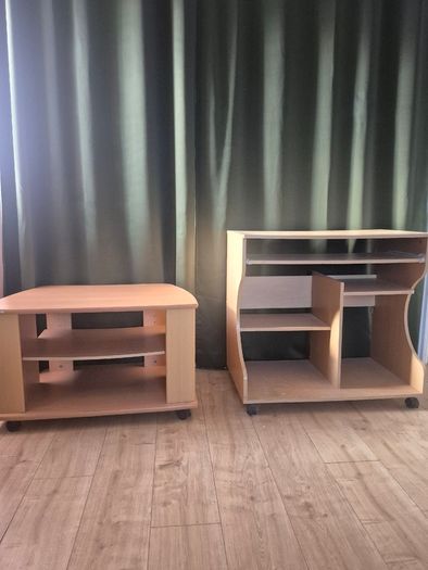 Computer desk