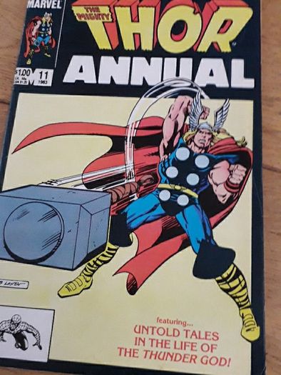 Thor marvel comics.