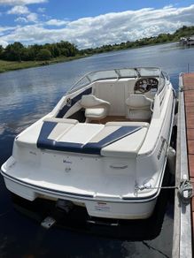 Glastron GT209 Sports Cuddy Cruiser