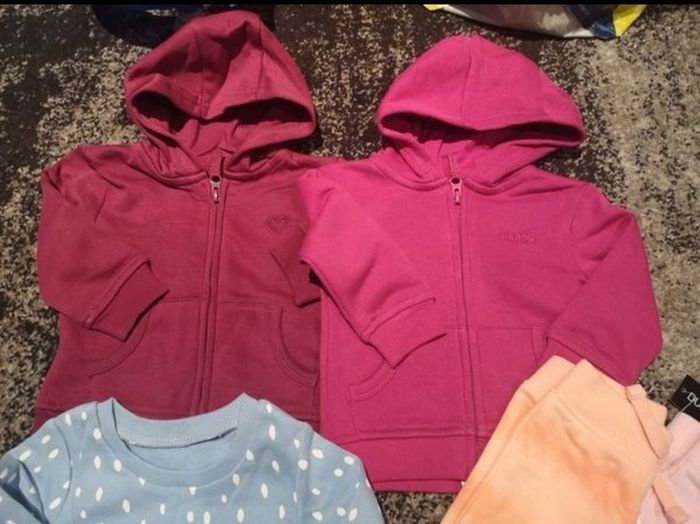 Brand new clothes size 6-9 months