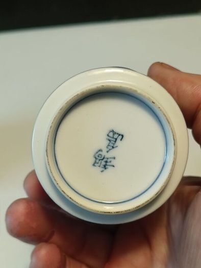 2 X Vintage Karako Nabeshima Hand painted Cups