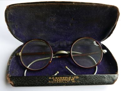 Vintage Antique Round Eye Glasses in original case