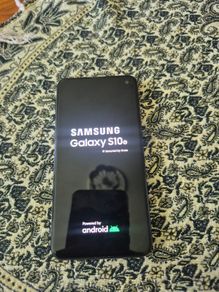 Samsung Galaxy S10e