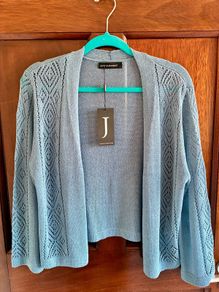 Cardigan shrug with 3/4 sleeves
