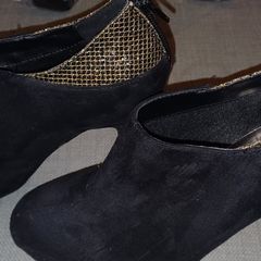 Size 6 Black & Gold ankle boots