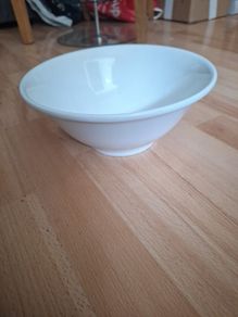 Salad Bowl/Dalebrook Valencia Bowl.  .. Price Drop