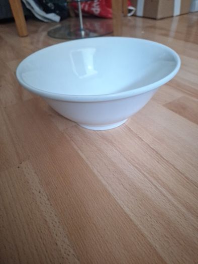 Salad Bowl/Dalebrook Valencia Bowl.  .. Price Drop