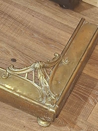 Lot of Brass Fire Fender Price is for 1 Only, Measurements in the Photos, Collection Only