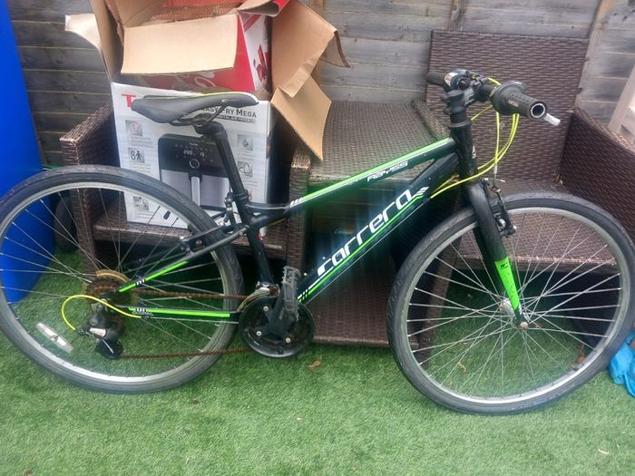 teenager mountain bike