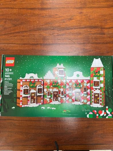 4002023 LEGO Gingerbread House