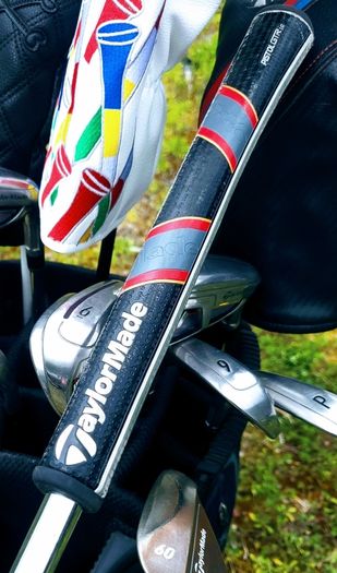 Set of Taylormade Clubs