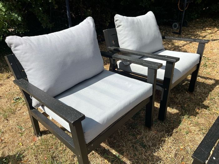 Garden furniture conversation set: sofa, armchairs & coffee table
