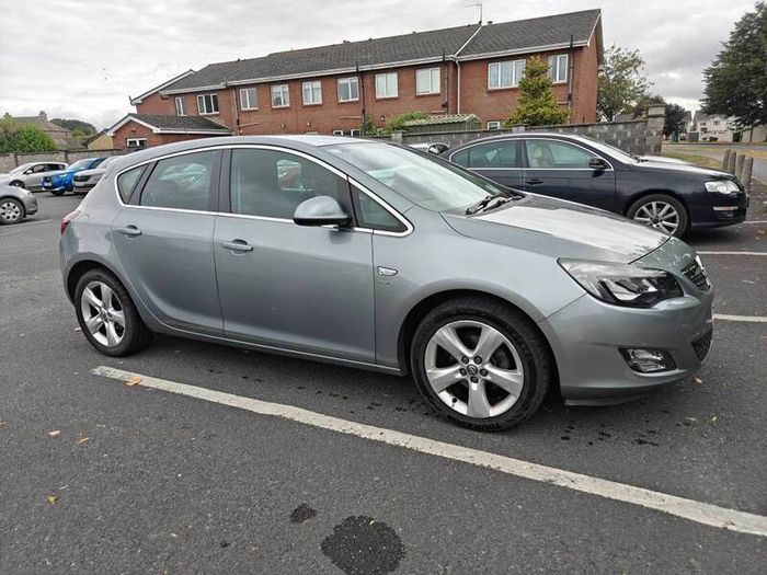 2011 Opel Astra